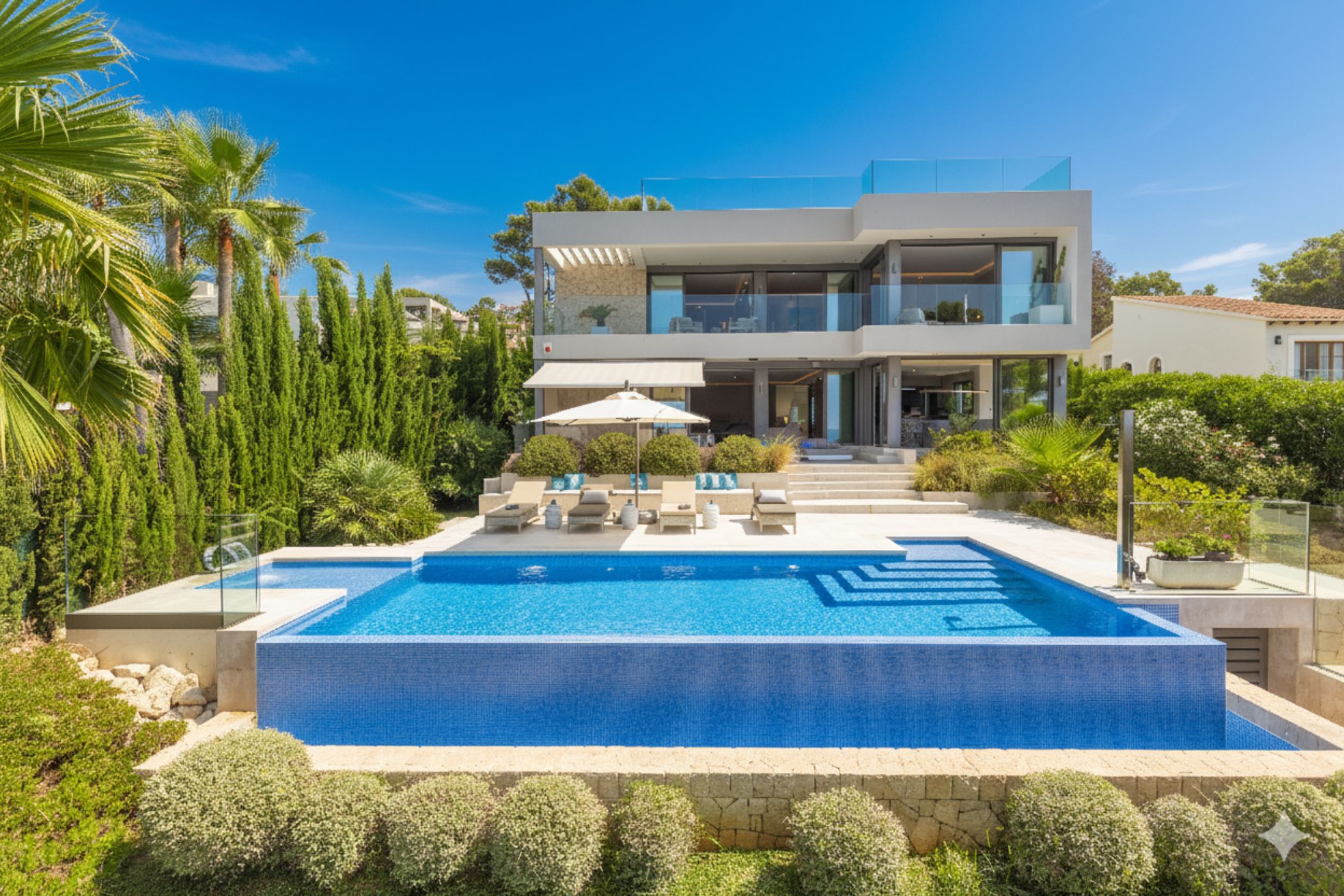 Nova — Nova Santa Ponsa, Majorka