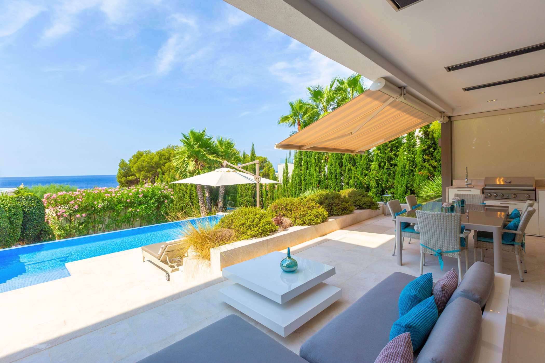 Nova — Nova Santa Ponsa, Majorka