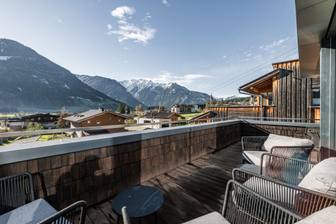 Modern Summit — Neukirchen am Großvenediger, Austria